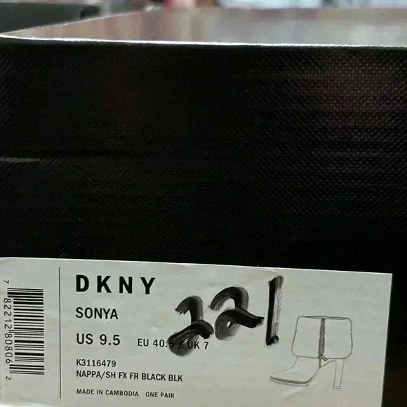 🆕DKNY “SONYA” Black Fur-Trimmed High Heel Ankle Boots. NWT - Picture 10 of 10